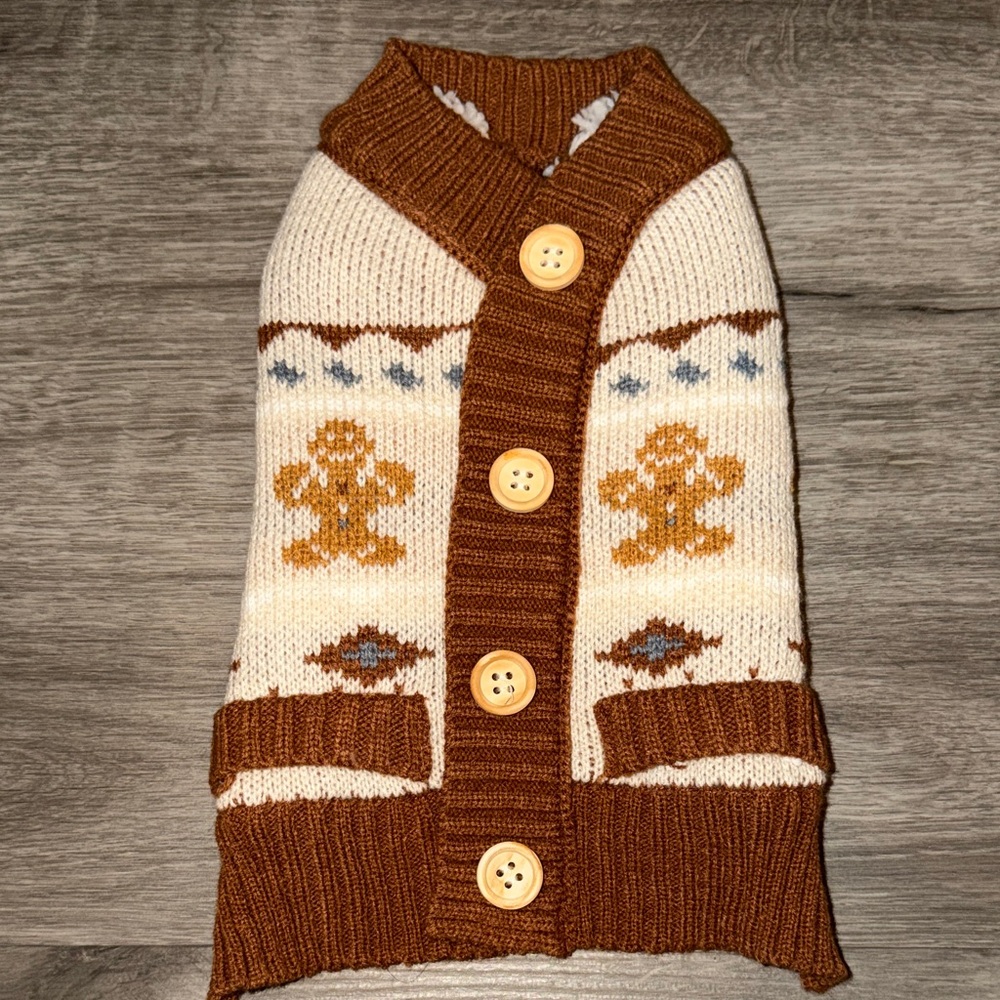 🇺🇸FIRM PRICE🇺🇸Brown and Cream Dog Sweater with Gingerbread Design